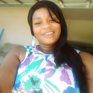 Meet your Posher, Shayna garcia